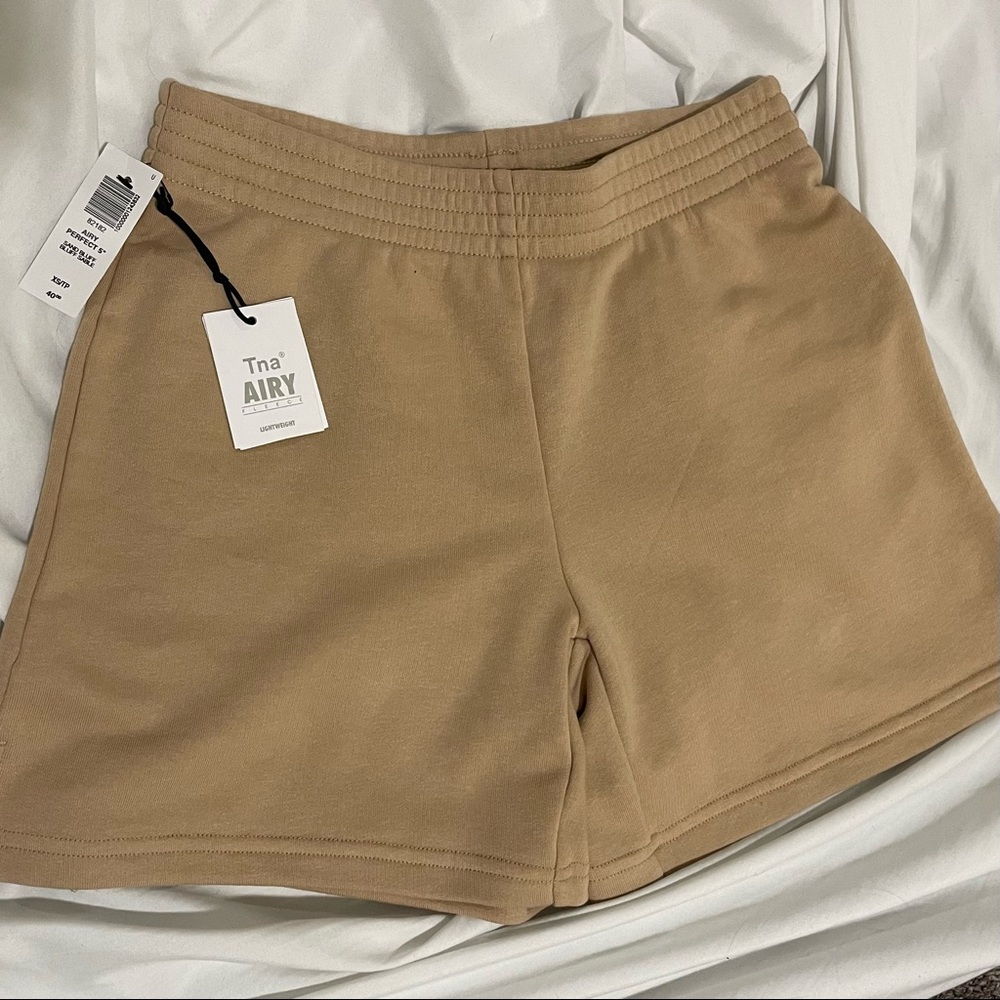 Aritzia TNA Sweatshorts (Tag removed)